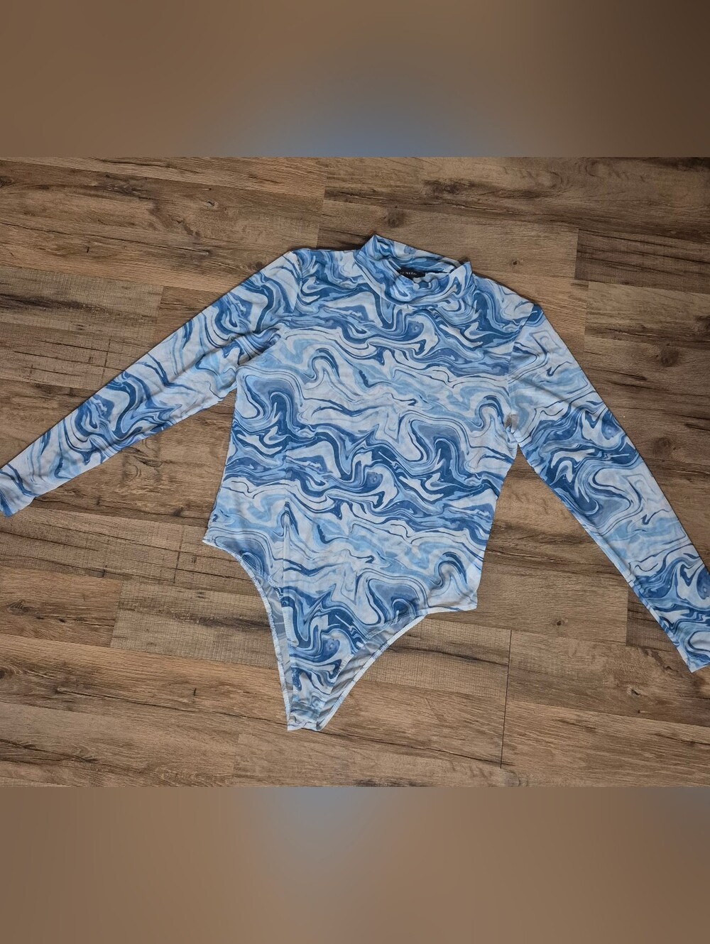 Primark-Blue & White Marble Print Long Sleeve Mesh Bodysuit. Nwot.